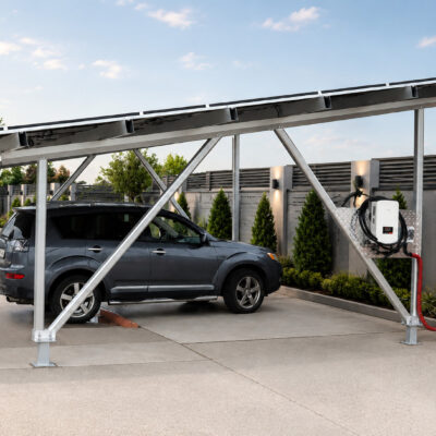 Automobilių stoginė su 12 kW saulės elektrine